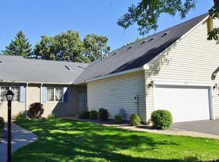 2629 Lake Court Dr, Moundsview, MN 55112