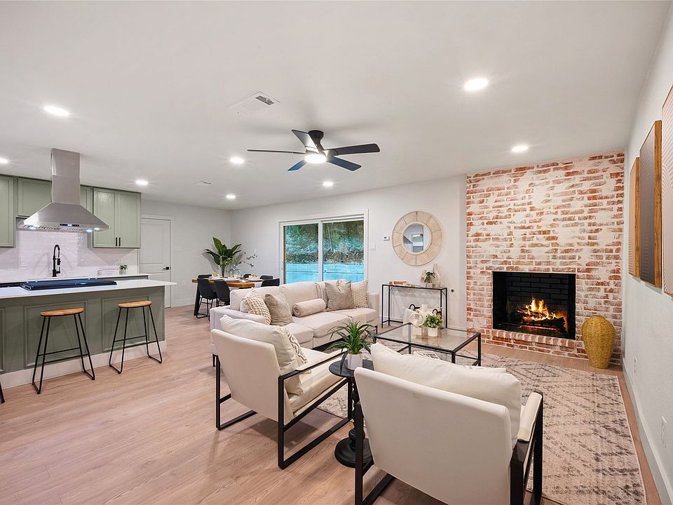 1st image of 2329 Southwood Dr