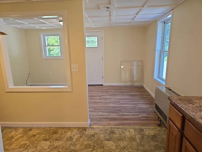 111 Maple St #B — Photo 10