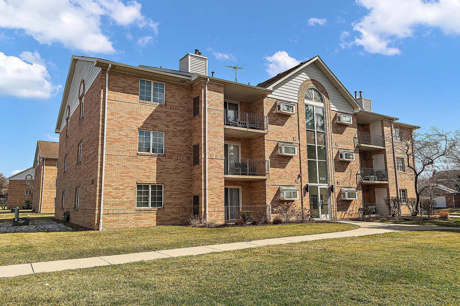 3024 Matthew Ln APT C2 photo 1
