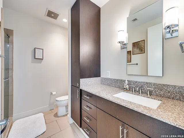 610 E Market St #2711 — Photo 13