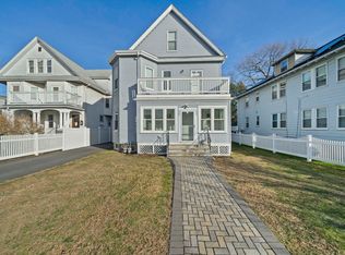 220 Blue Hills Pkwy #1, Milton, MA 02186