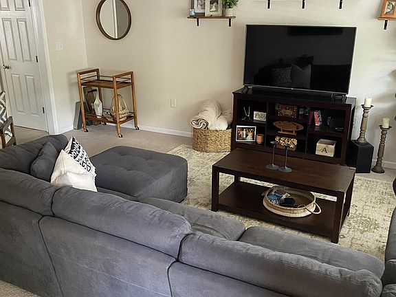 2nd image of 110 Aaron Pl APT 210