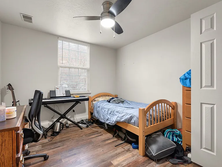 432 N Seven Peaks Blvd #213 — Photo 7