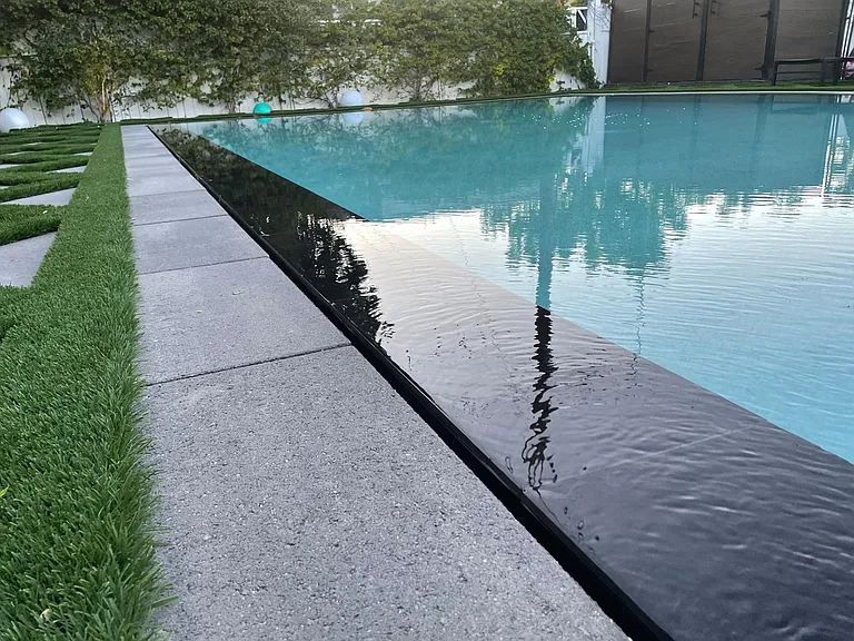 0 edge pool
