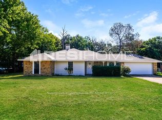 1053 Oak Ridge Dr, Terrell, TX 75160