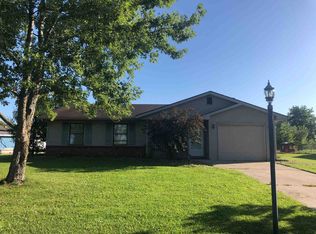 137 W Honeysuckle Ln, Decatur, IN 46733