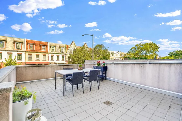 Outdoor, photo 1