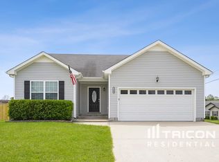 1398 Scrub Oak Dr, Clarksville, TN 37042