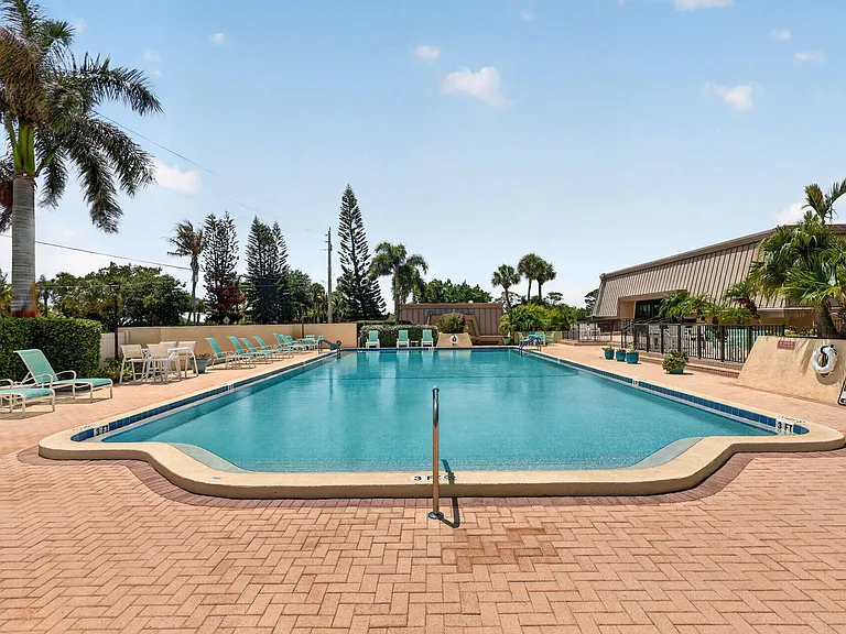 1800 SE Saint Lucie Blvd #11-203 — Photo 48