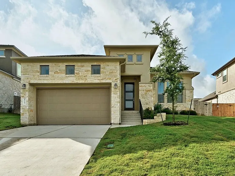 6725 Denia Dr — Photo 1