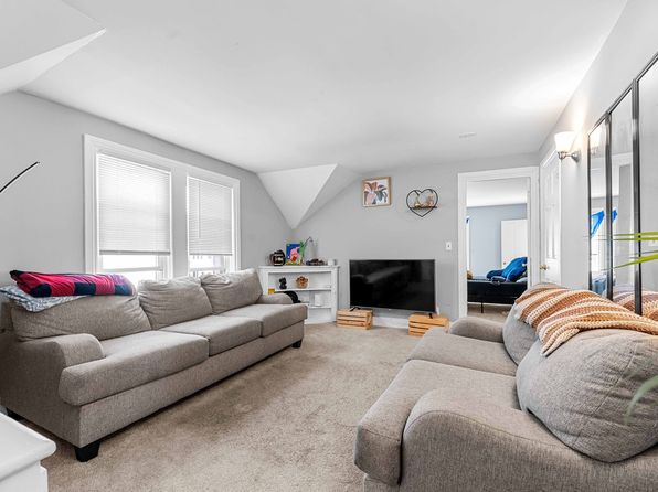 49 Parker St #2