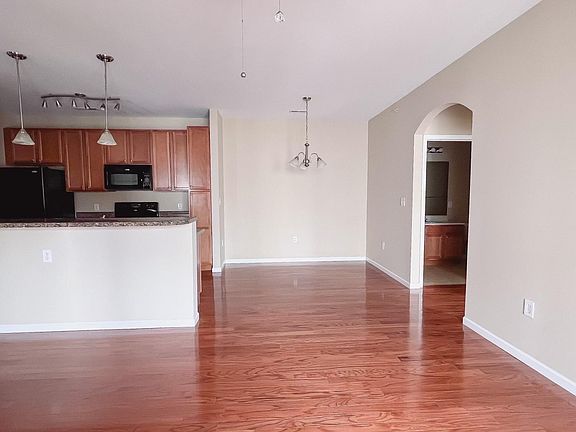 3rd image of 29 Kassebaum Ln APT 206
