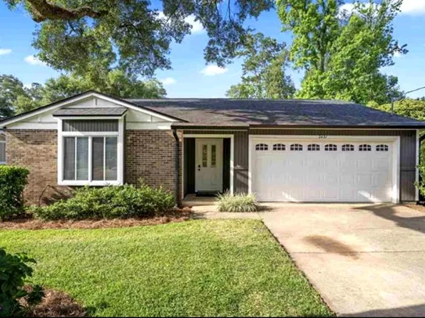 2421 Wintergreen Rd, Tallahassee, FL 32308