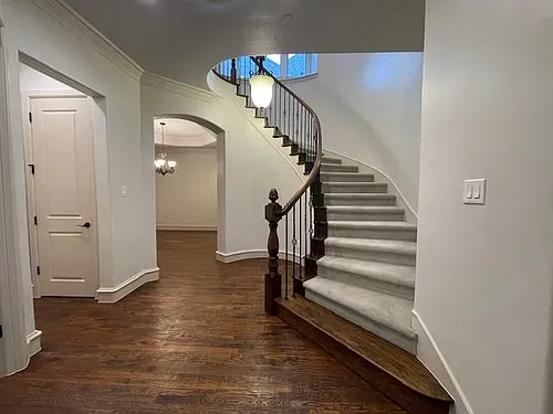420 Palladian Blvd Photo 1