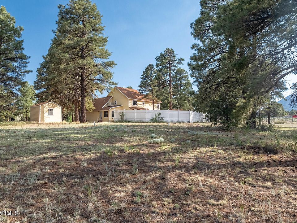 1st image of 8550 N PLEASANT VALLEY Way