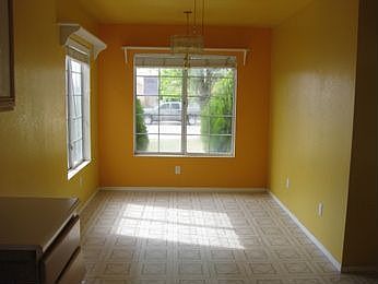 5th image of 11632 Oxford Ct