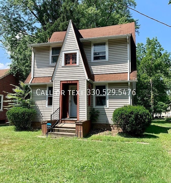 1st image of 818 S Hawkins Ave