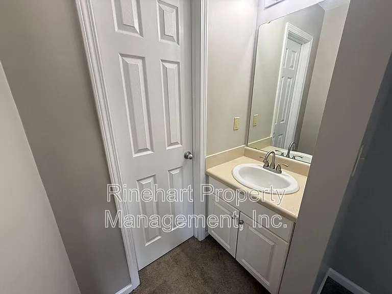 760 Tavern Ct — Photo 12