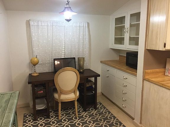 4th image of 2817 Berkshire Way