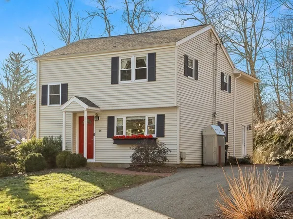 16 Oakdale Rd, North Reading, MA 01864