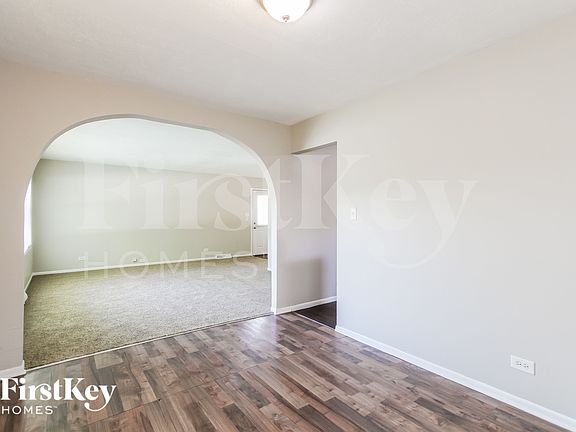 5th image of 410 S Villa Ave