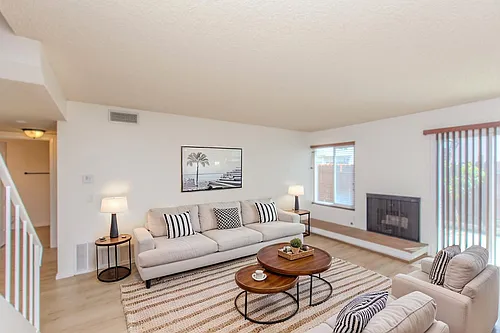 2511 Stoneview Ln Photo 1