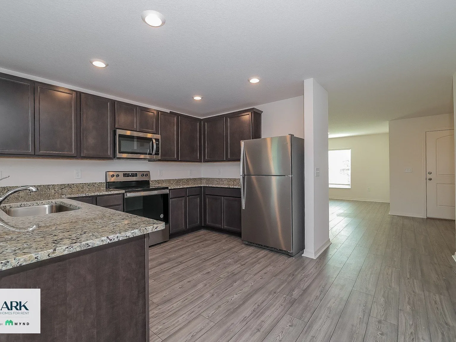 4 bed, 2.0 bath, 1851 sqft, $2,049 — Photo 4