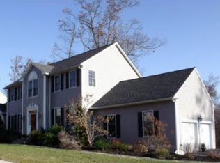 2 Cronin Brook Way, Millbury, MA 01527