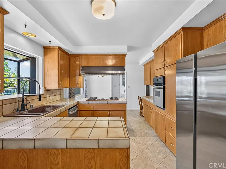 10401 Wystone Ave — Photo 16