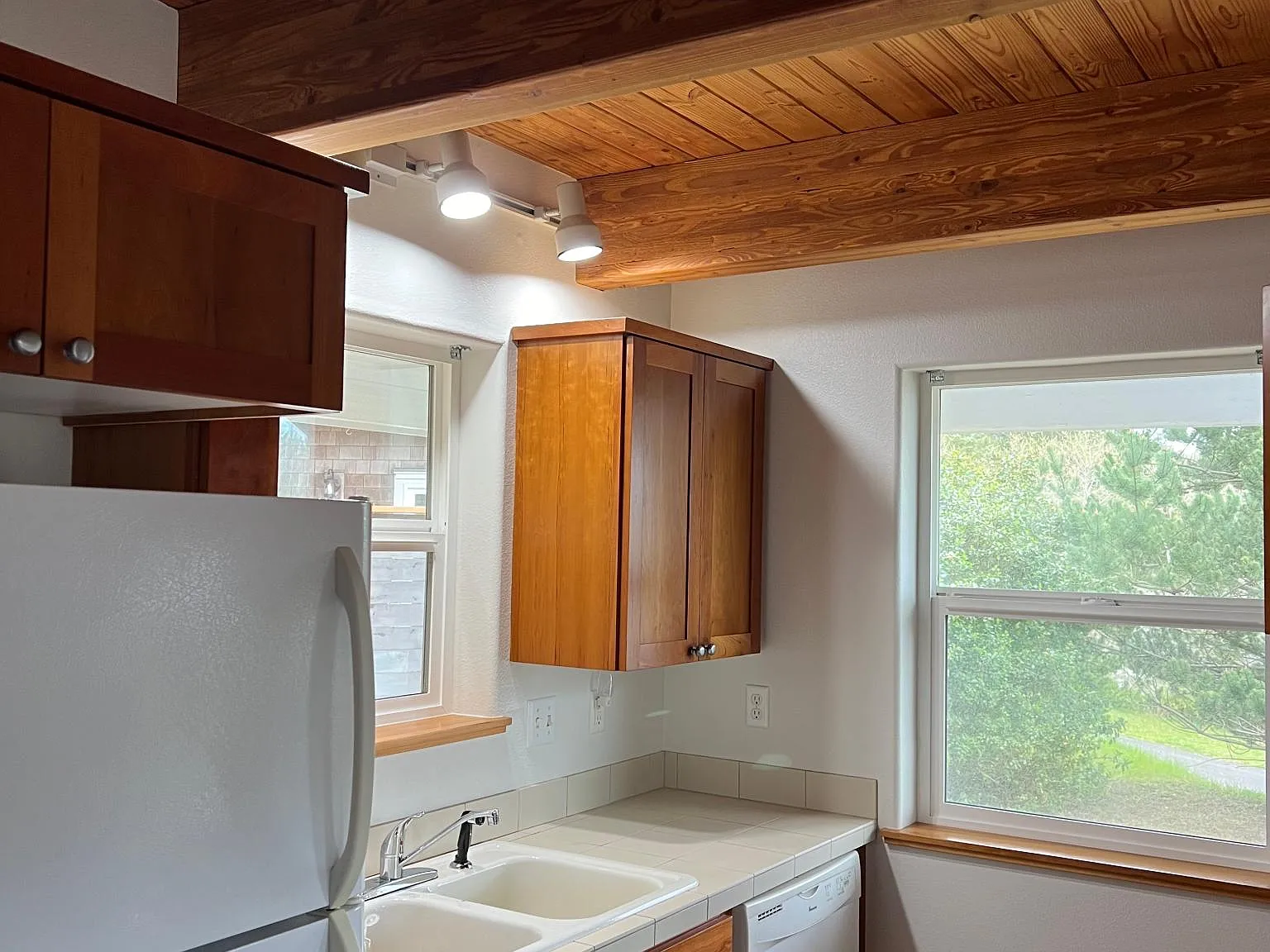 1910 Spyglass Ct — Photo 3