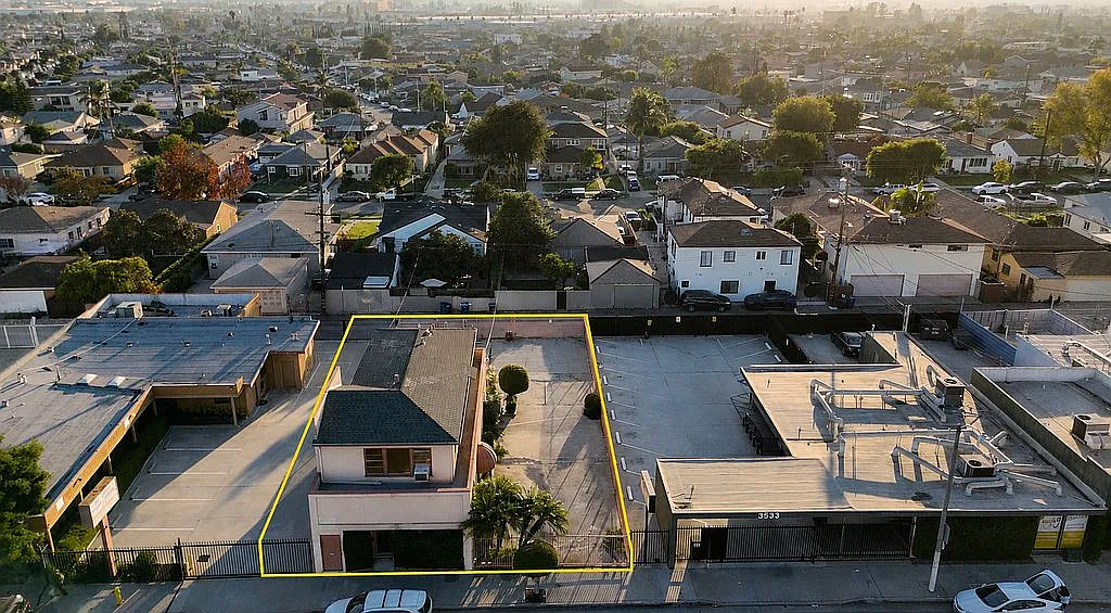 Property main image