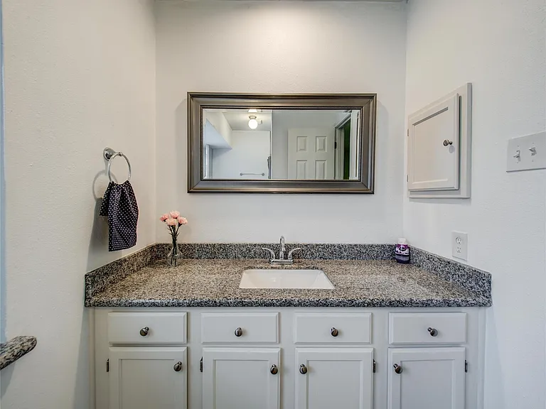7114 Buchanan Dr — Photo 22