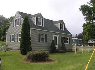 324 Westfield Rd, Holyoke, MA 01040