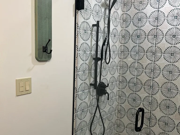 Bathroom 2.