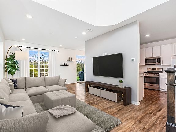 3rd image of 1732 Carlstedt Dr