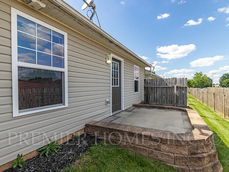 846 Serenity Ln — Photo 14