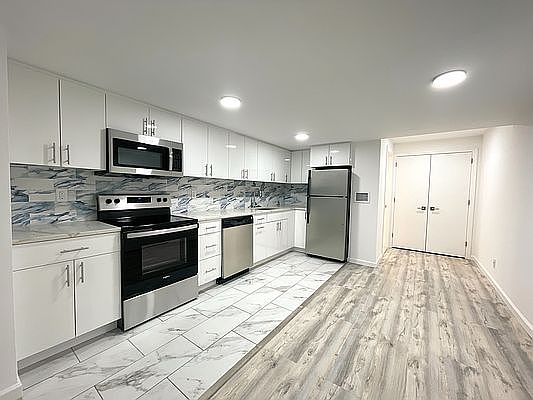 1st image of 372 5th Ave APT 8P