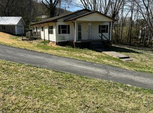 108 Crosswhite Ln, Erwin, TN 37650