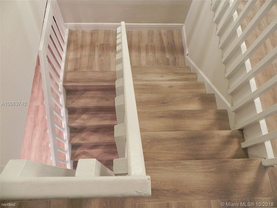 e17