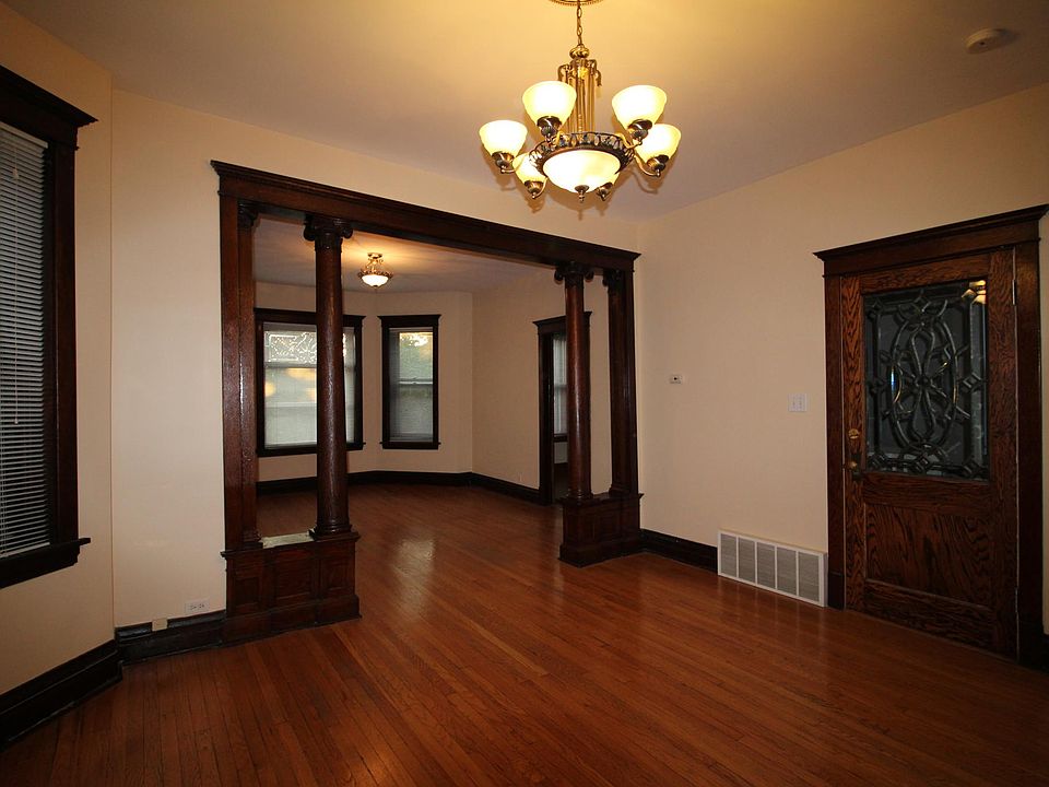 1st image of 2115 N Sawyer Ave #2