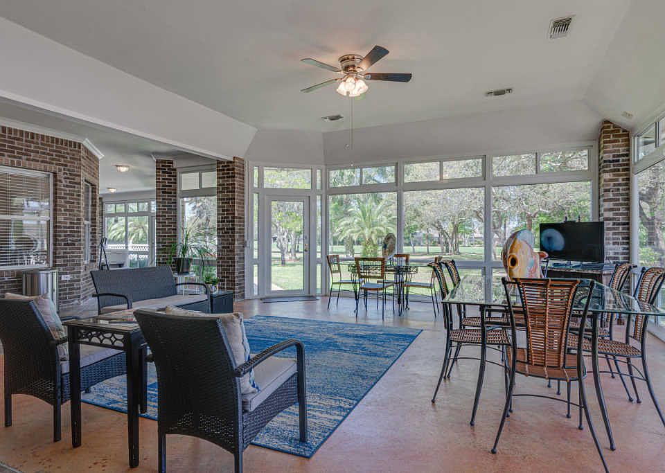 1st image of 6942 Turnberry Cir