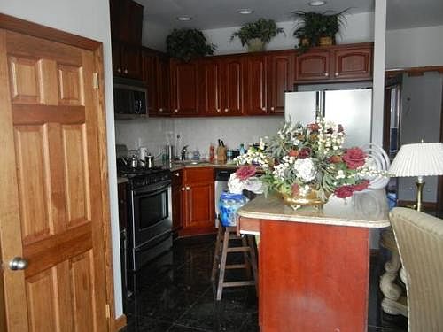 4th image of 8882 19th Ave