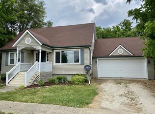 310 E Railroad Ave, Leland, IL 60531