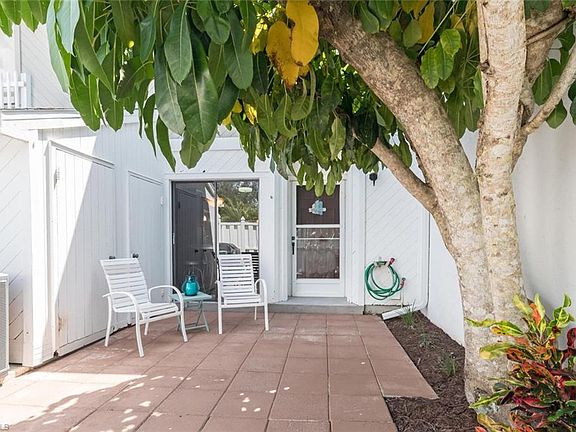 3rd image of 9847 Costa Mesa Ln APT 209