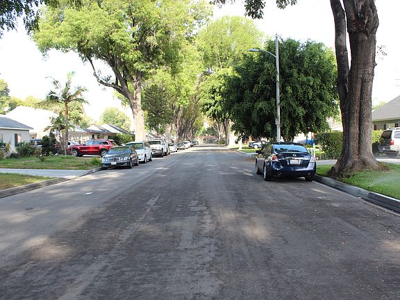 4th image of 11537 Loch Lomond Dr