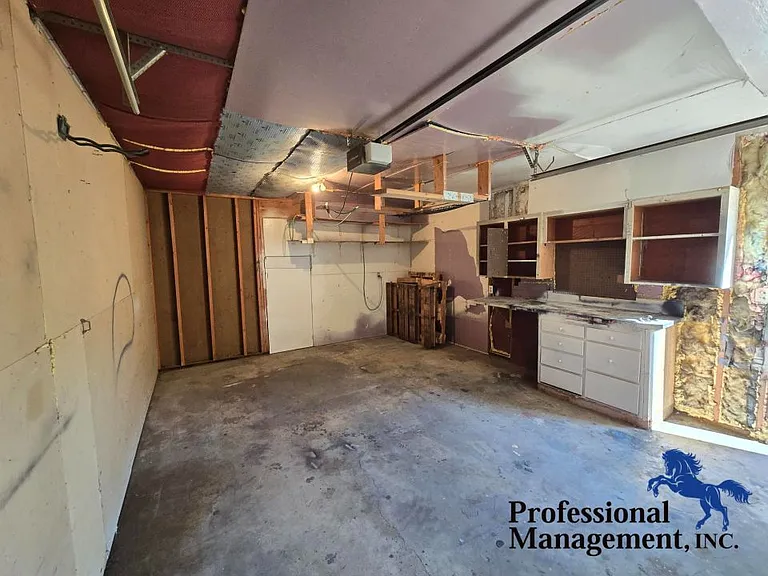 312 Wyoming Ave — Photo 8