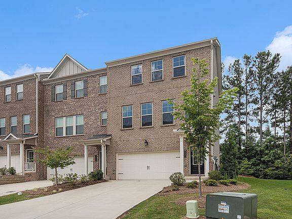 3rd image of 3497 Hidden Valley Cir #1