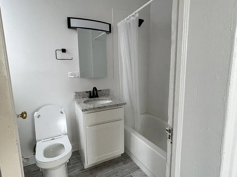 Park View Apartments — Photo 41