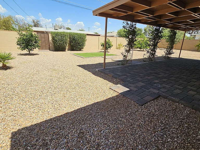 1331 S Edlin Ave — Photo 20